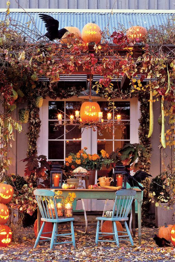30+ Cool Halloween Home Decoration Ideas You Should Check Out